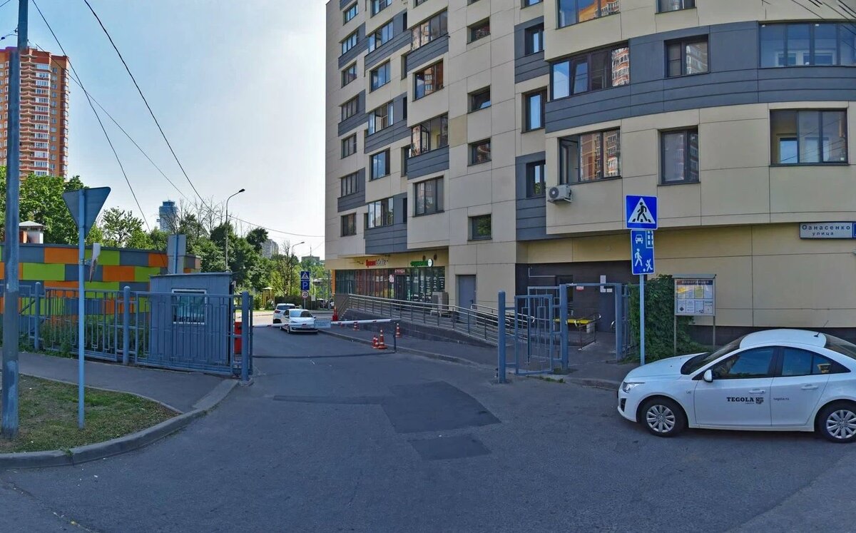 Продажа торговых помещений в ЖК "Лесной уголок" 
