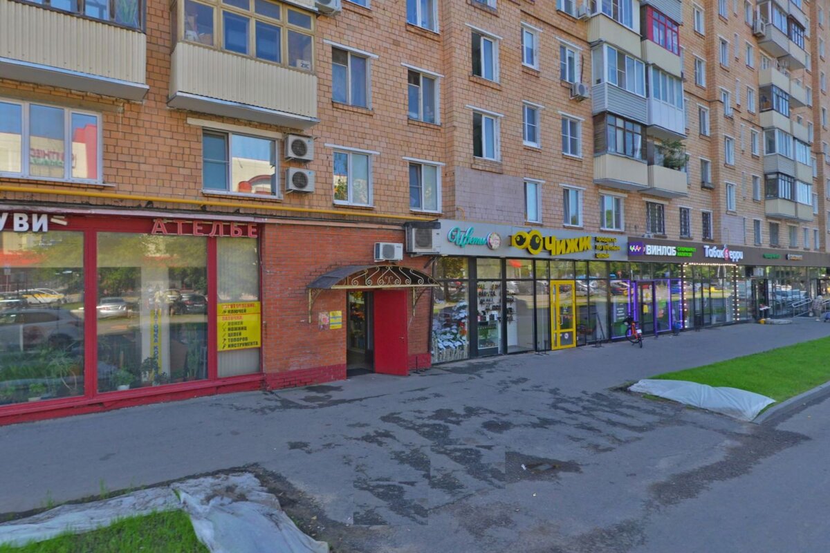 Продажа помещения с магазином Винлаб на Лобненской улице