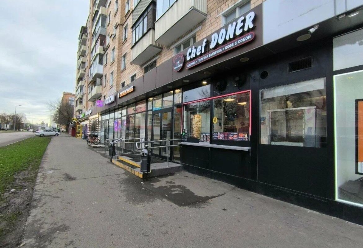 Продажа помещения с арендатором "Chef Doner 13"