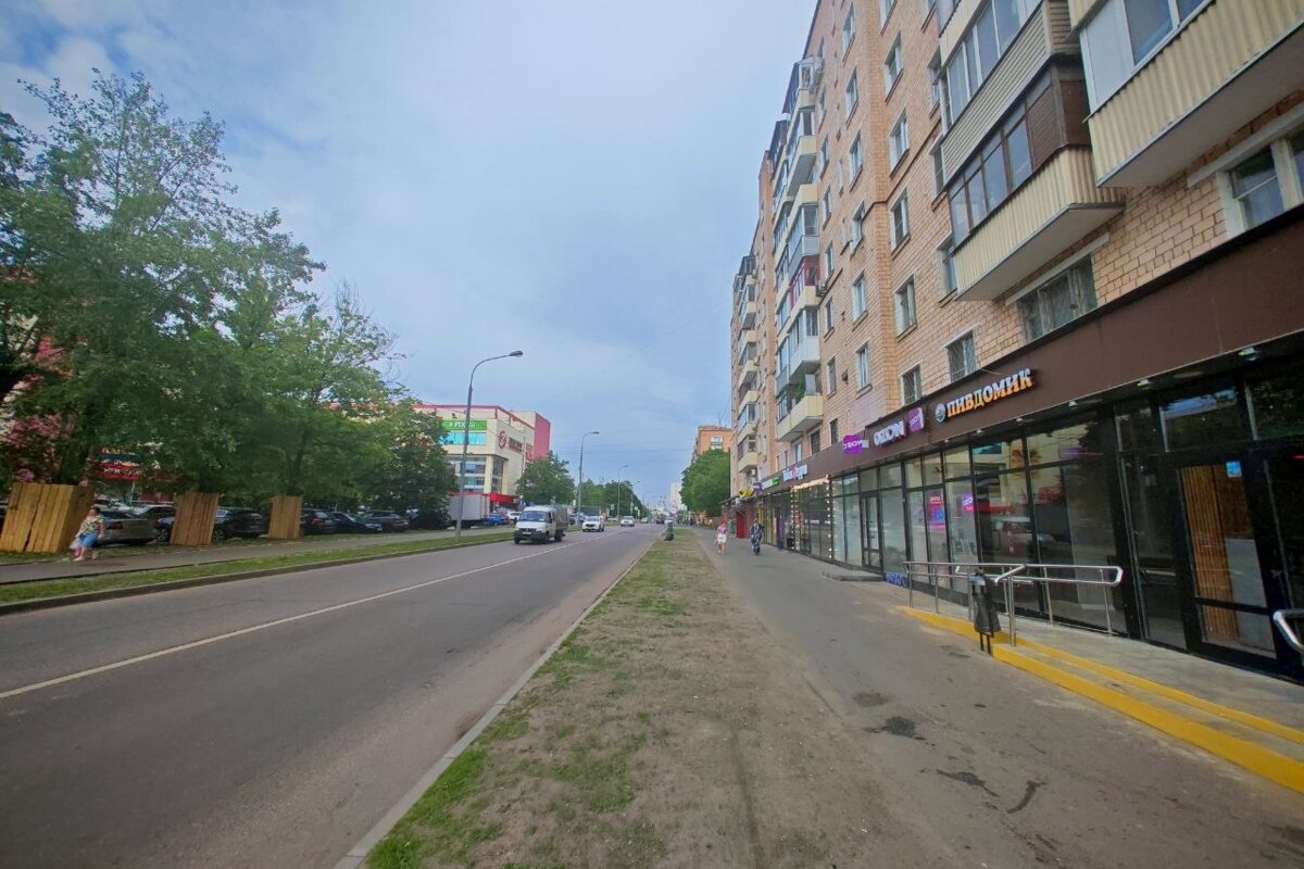 Продажа помещения с магазином Винлаб на Лобненской улице