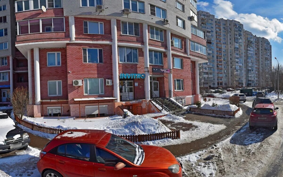 Продажа торгового помещения с арендатором Инвитро 