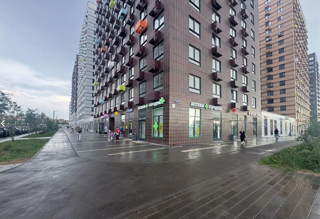 Продажа торгового помещения в ЖК "Бунинские луга"