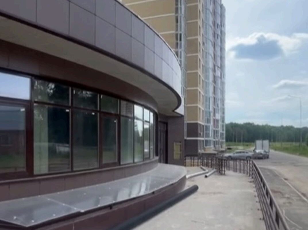 Продажа торгового помещения в ЖК "Оптима" 