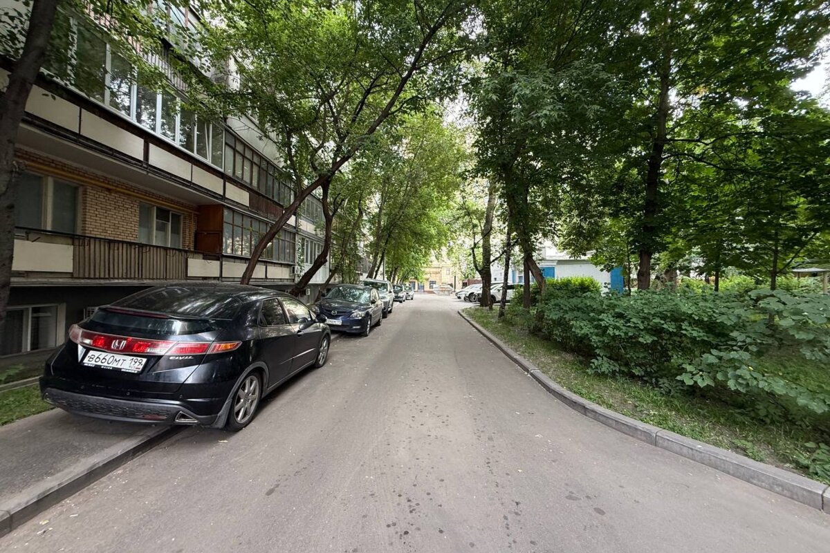 Продажа торгового помещения с сетевыми арендаторами 