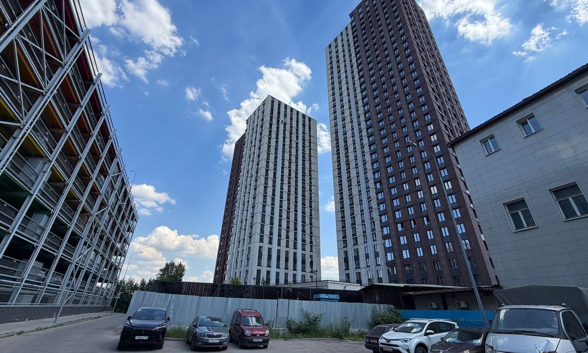 Продажа помещения в ЖК "Тwelve" c арендатором "Строительный магазин"