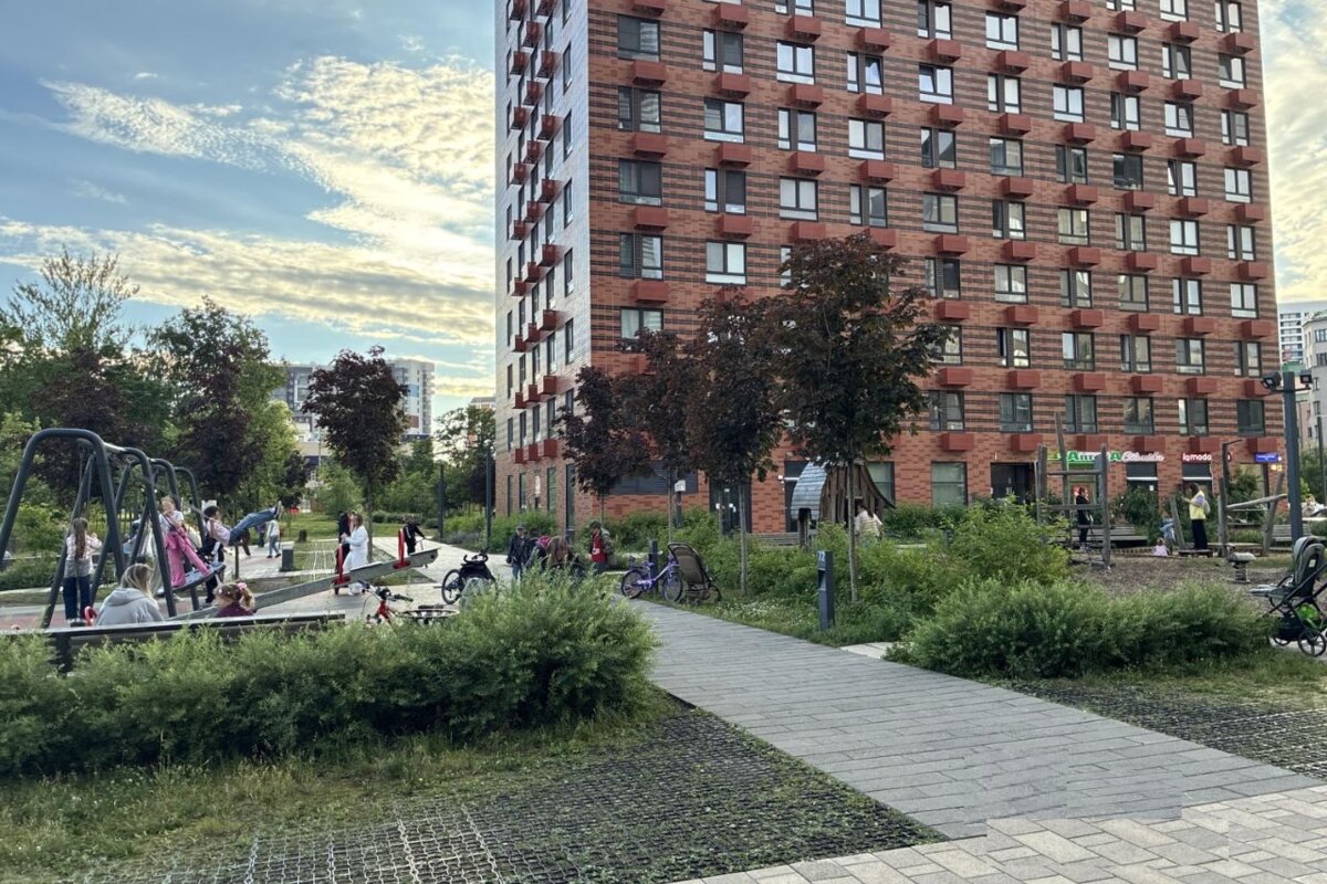Продажа торгового помещения с арендатором аптека 