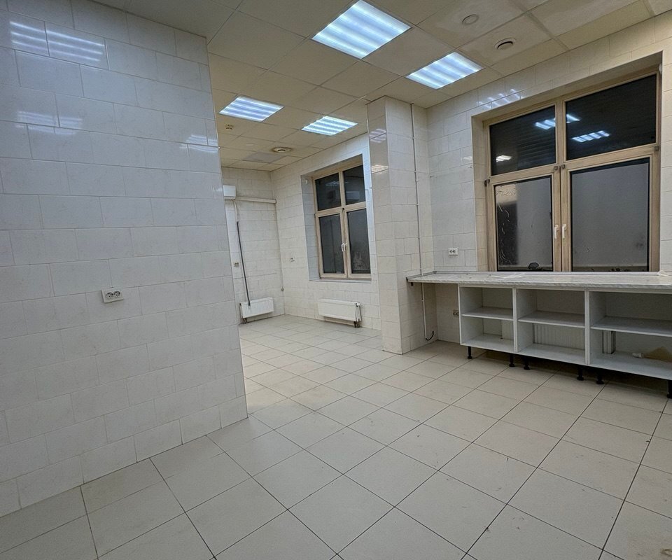 Продажа помещения в ЖК "Новые Ватутинки. мкр. Центральный" 
