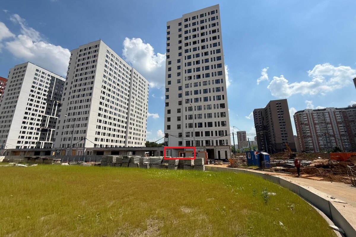 Продажа помещения в Первом Московском