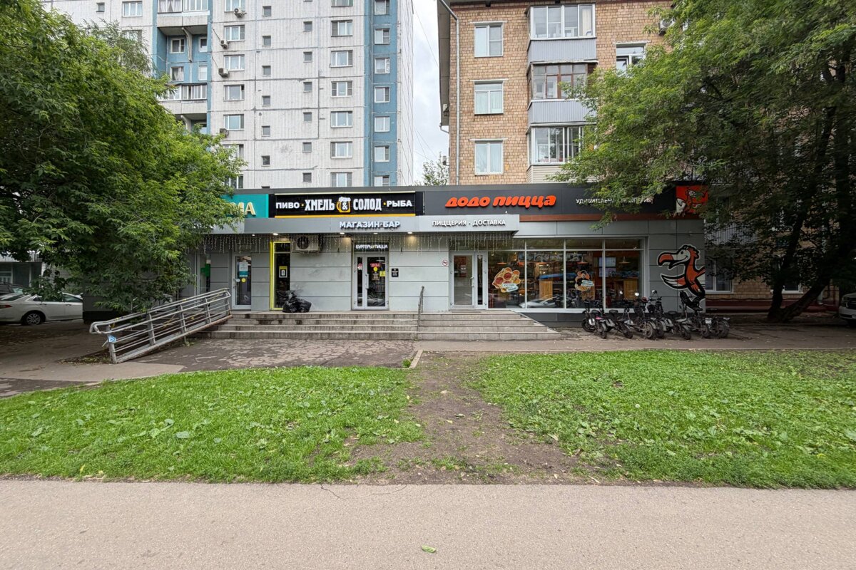 Продажа торгового помещения с арендатором магазин