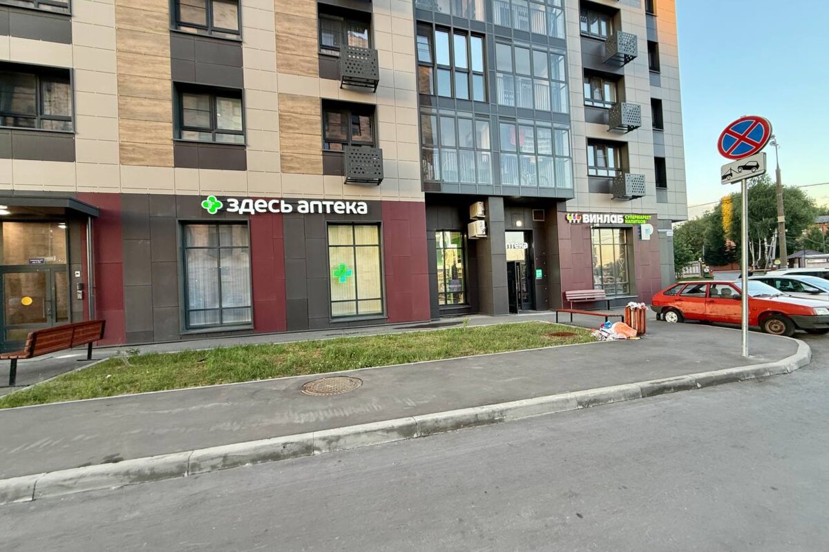 Продажа углового помещения с сетевыми арендаторами