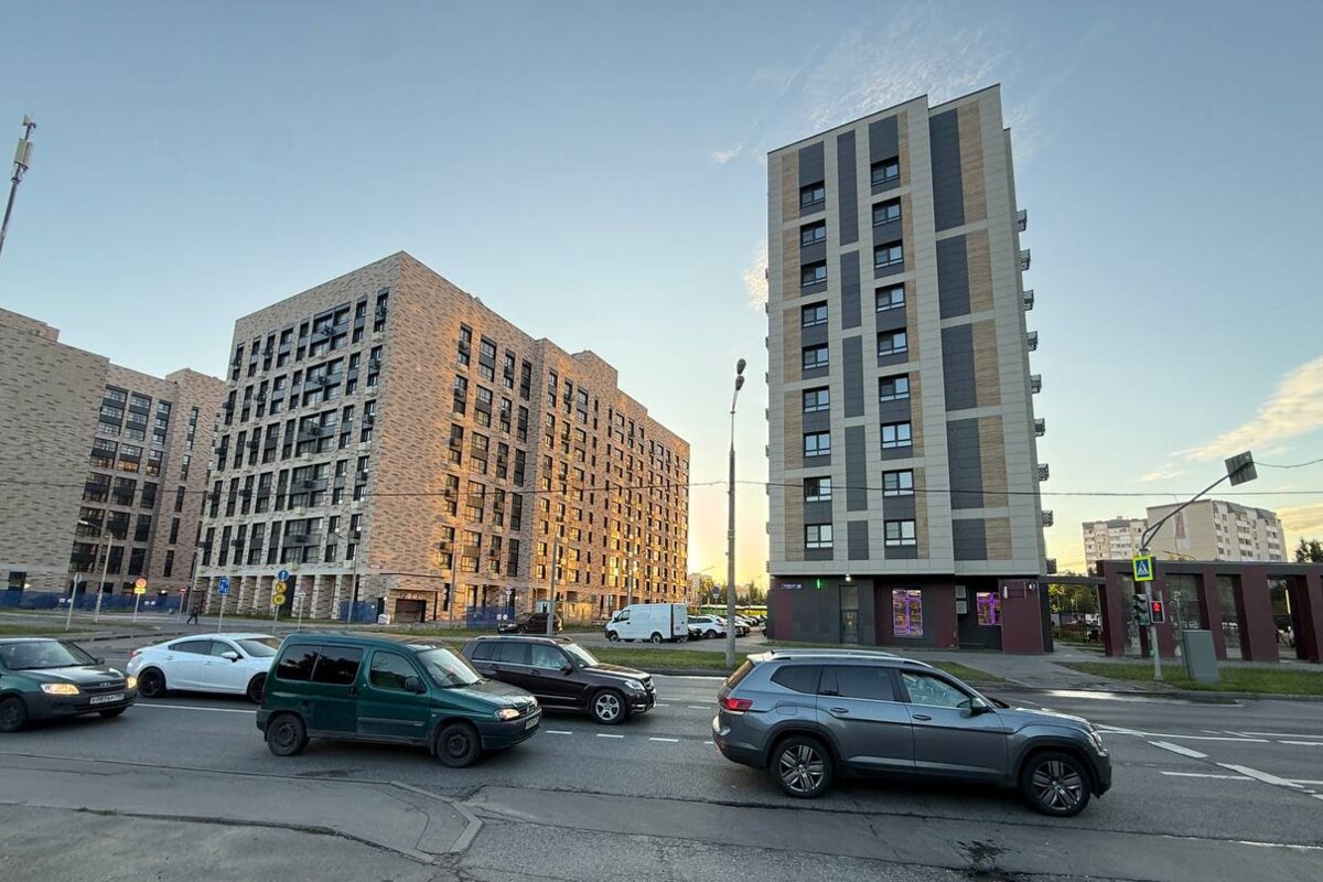 Продажа углового помещения с сетевыми арендаторами