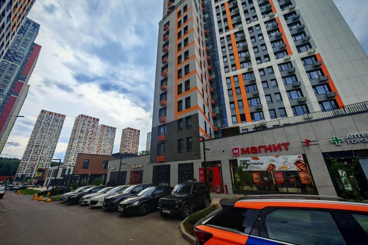 Продажа помещения с арендатором "Магнит" в ЖК Спутник