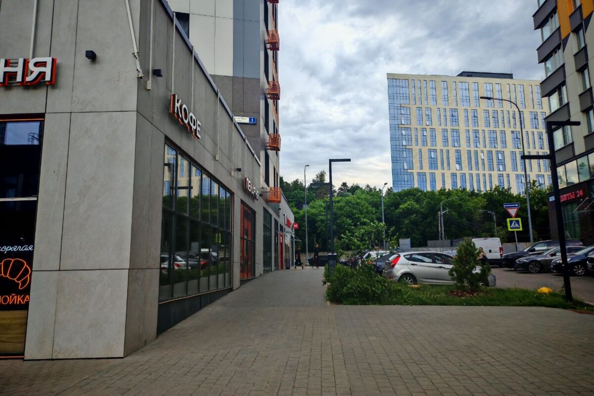 Продажа помещения с арендатором "Магнит" в ЖК Спутник