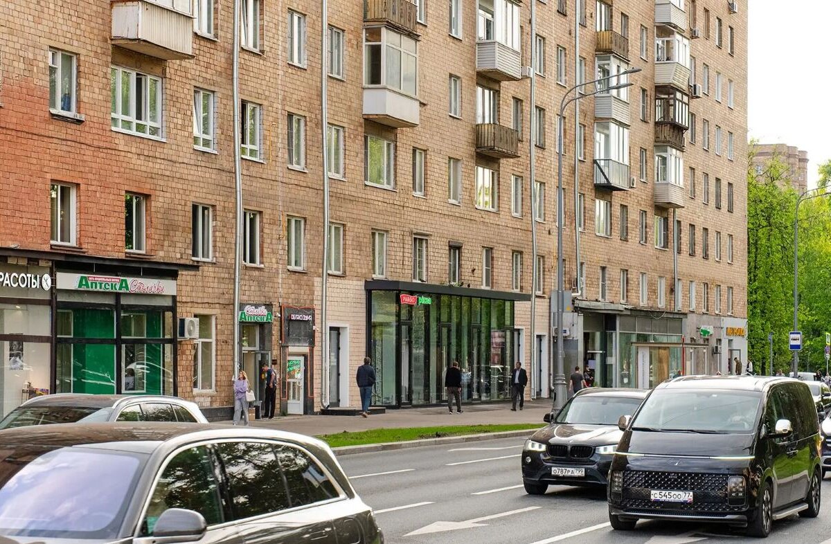 Продажа торгового помещения на Ленинском проспекте 