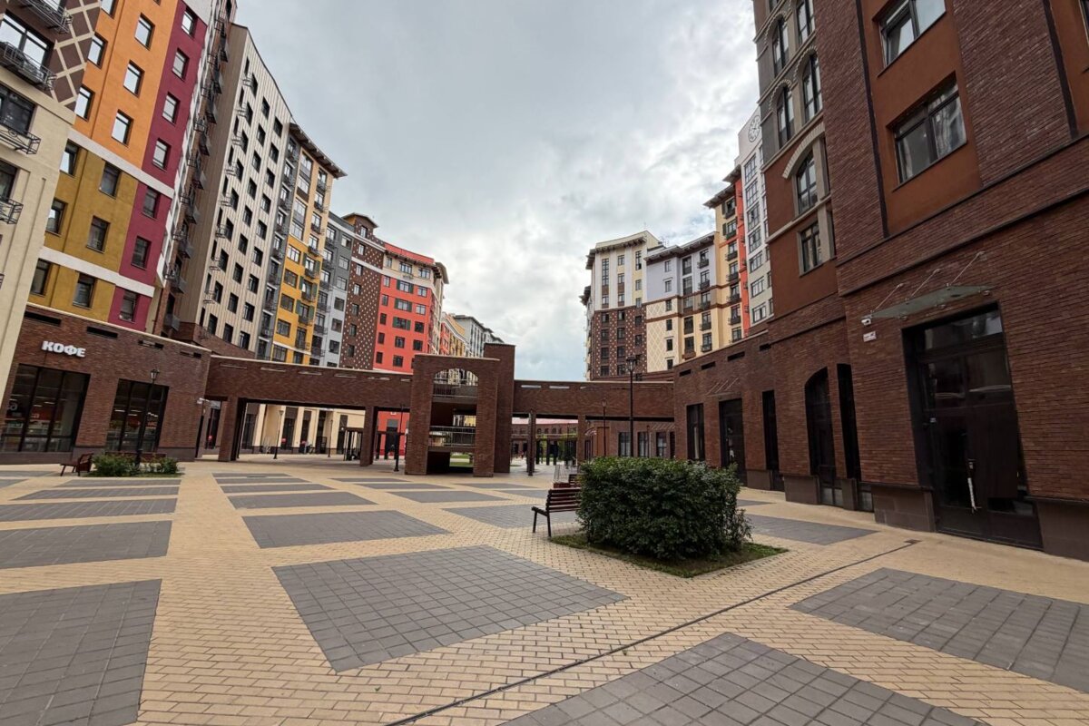 Продажа торгового помещения в ЖК "Римский"