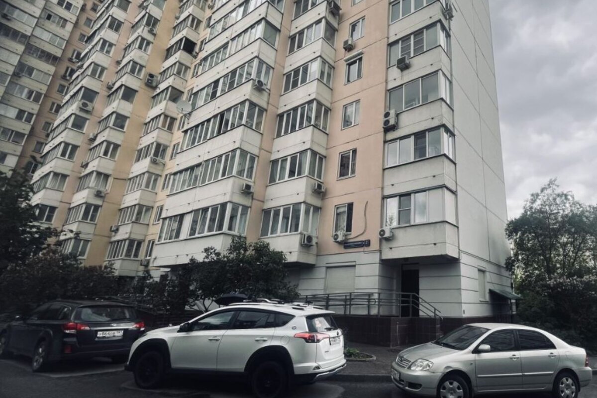 Продажа коммерческого помещения на ул. Академика Анохина