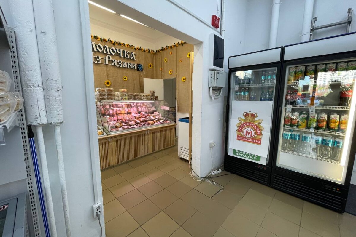 Продажа помещения с арендаторами в ЖК "Бунинские Луга"
