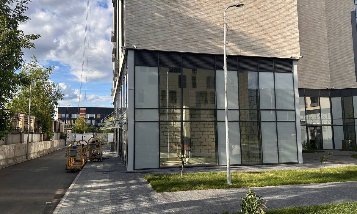 Продажа торгового помещения в ЖК Ривер Парк 