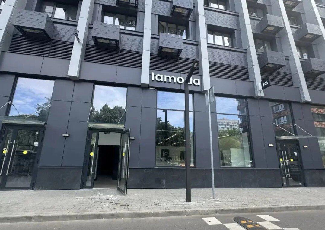 Продажа торгового помещения с арендатором Lamoda