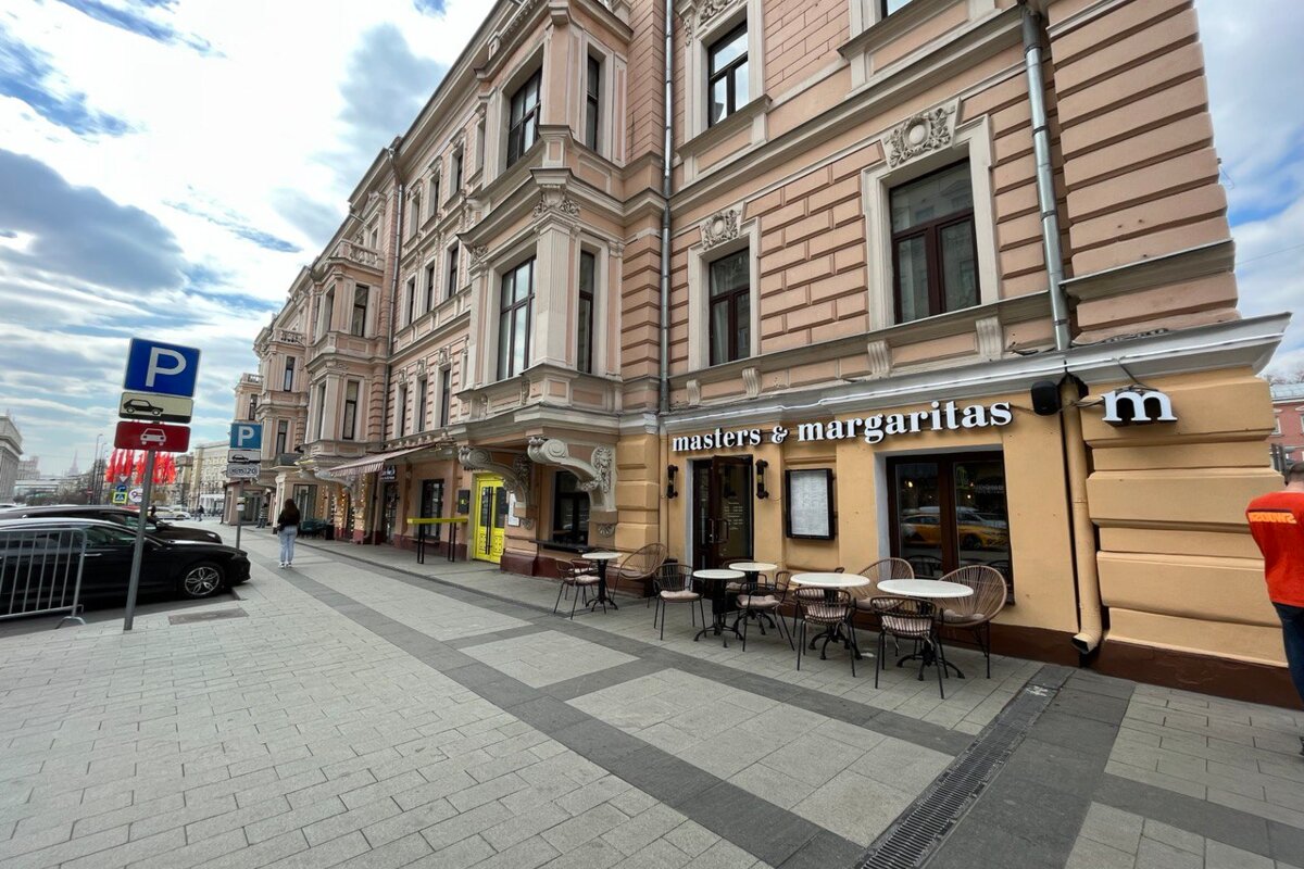 Продажа помещения с арендатором ресторан на Маяковской