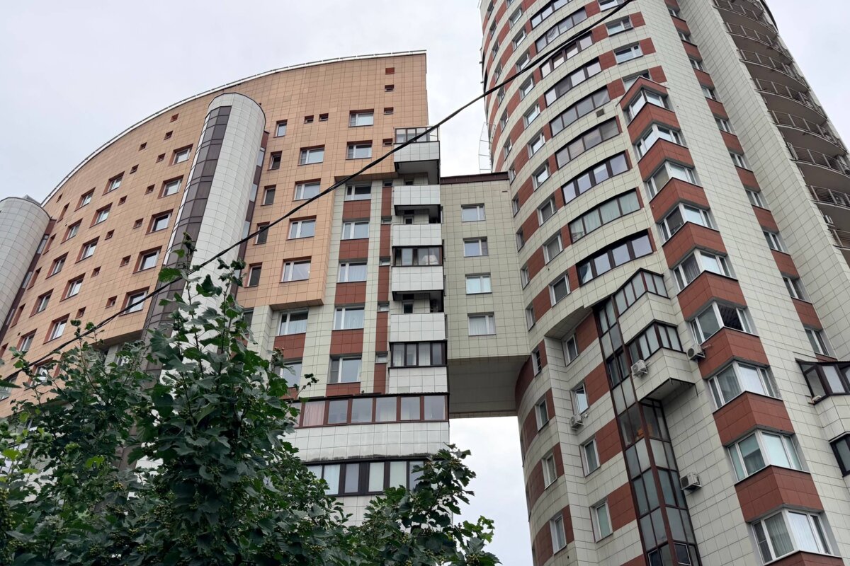Продажа помещения с арендаторами в "Серебряный Берег" 