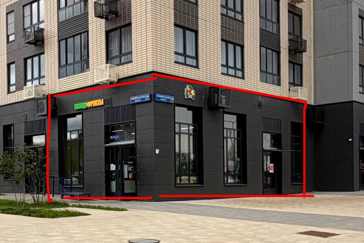 Продажа торгового помещения в ЖК "1-й Ленинградский" 