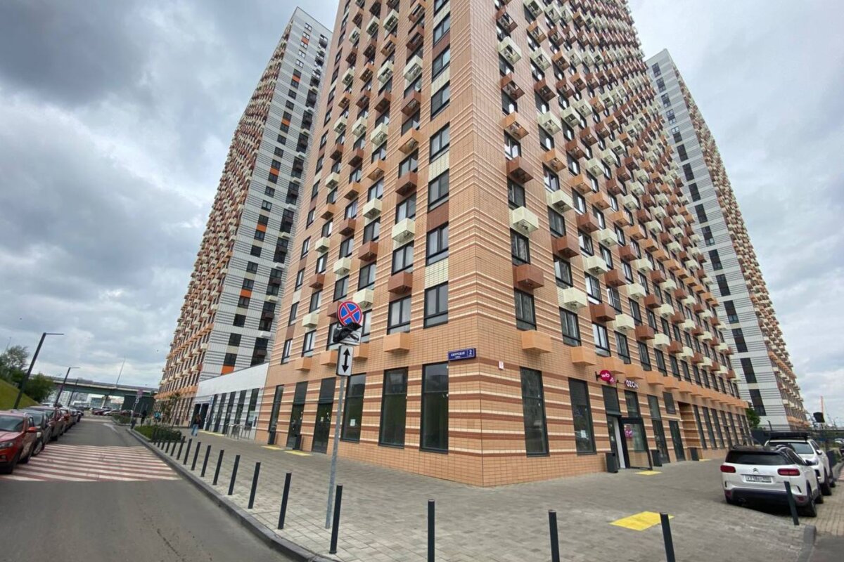 Продажа коммерческого помещения в ЖK "Амуpский паpк"