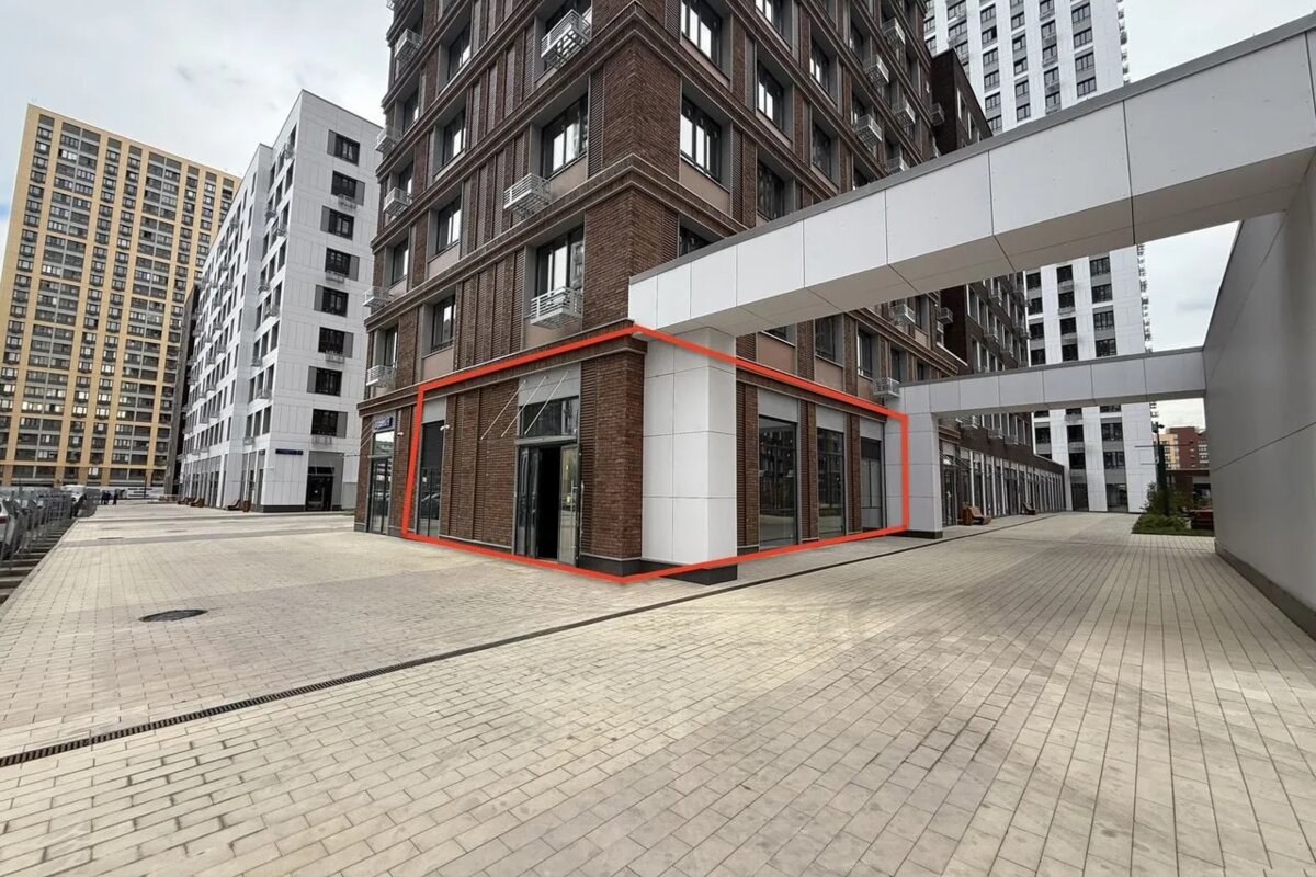 Продажа торгового помещения в ЖК "Сиреневый парк" 