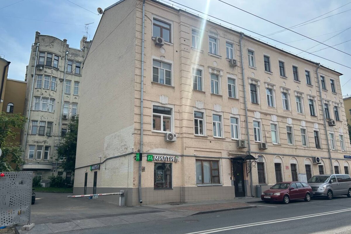 Продажа помещения рядом с метро Комсомольская