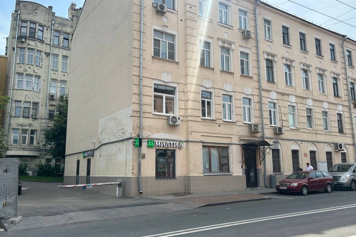 Продажа помещения рядом с метро Комсомольская