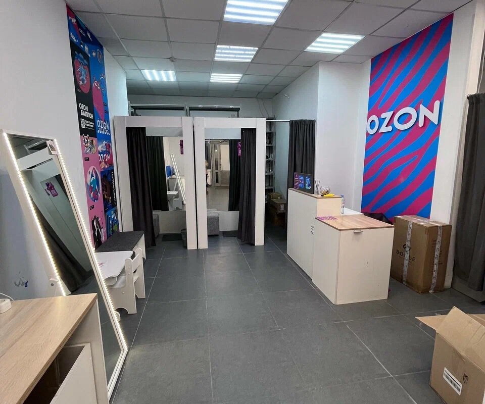 Продажа торгового помещения в ЖК "Триколор" 