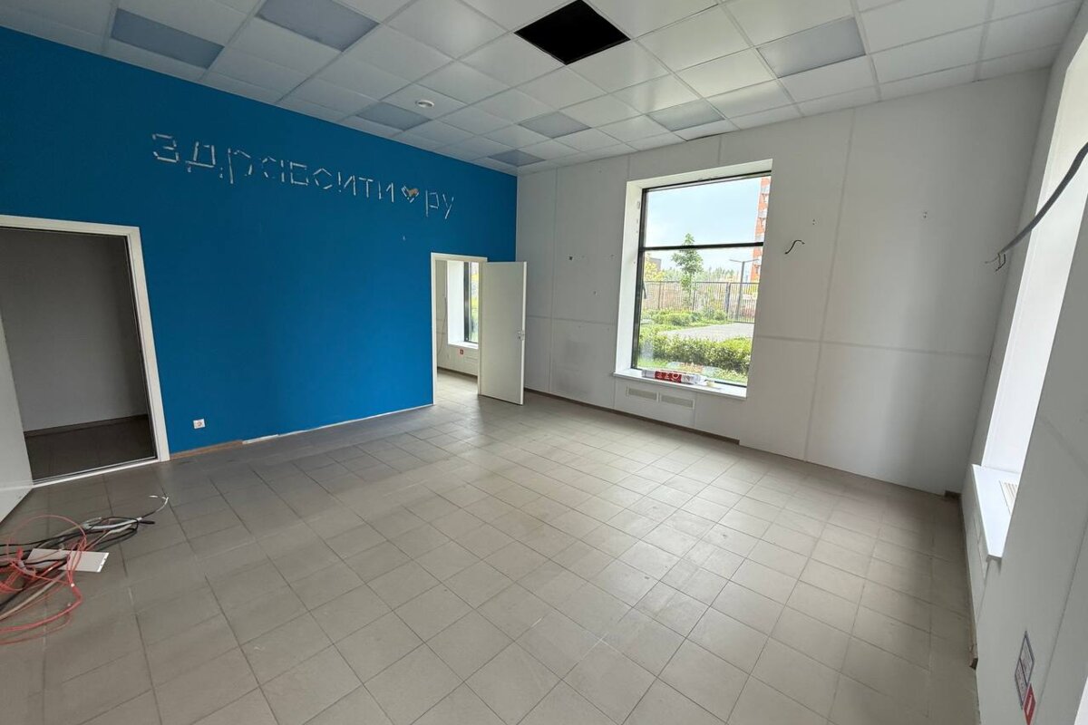 Продажа помещения в ЖК "Саларьево парк" 