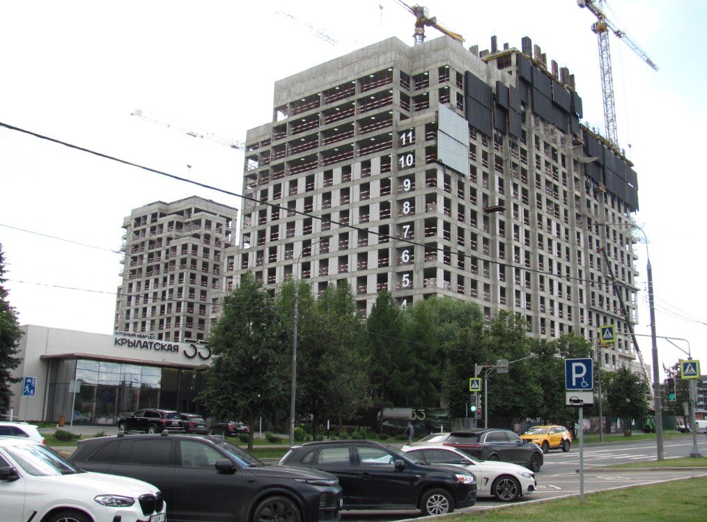 Продажа торгового помещения в клубном квартале "Крылатская 33" 