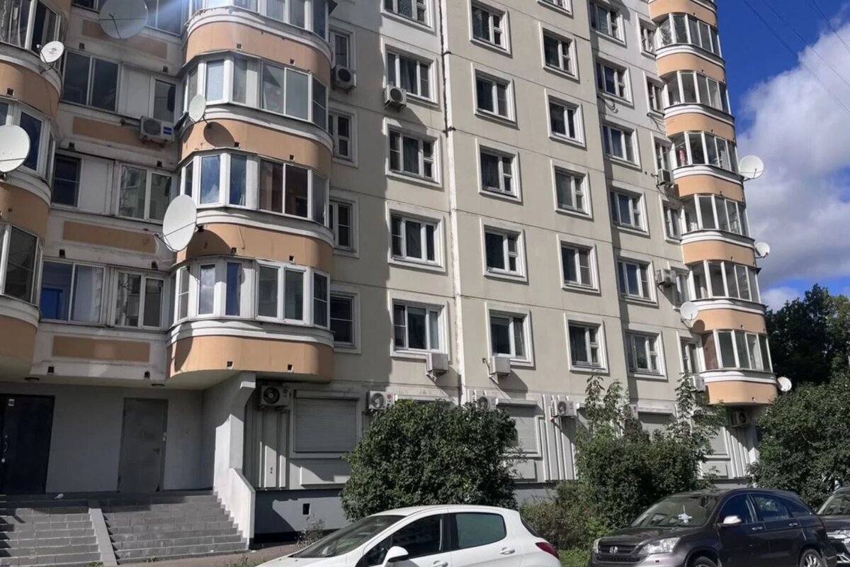Продажа коммерческого помещения с арендатором в Москве