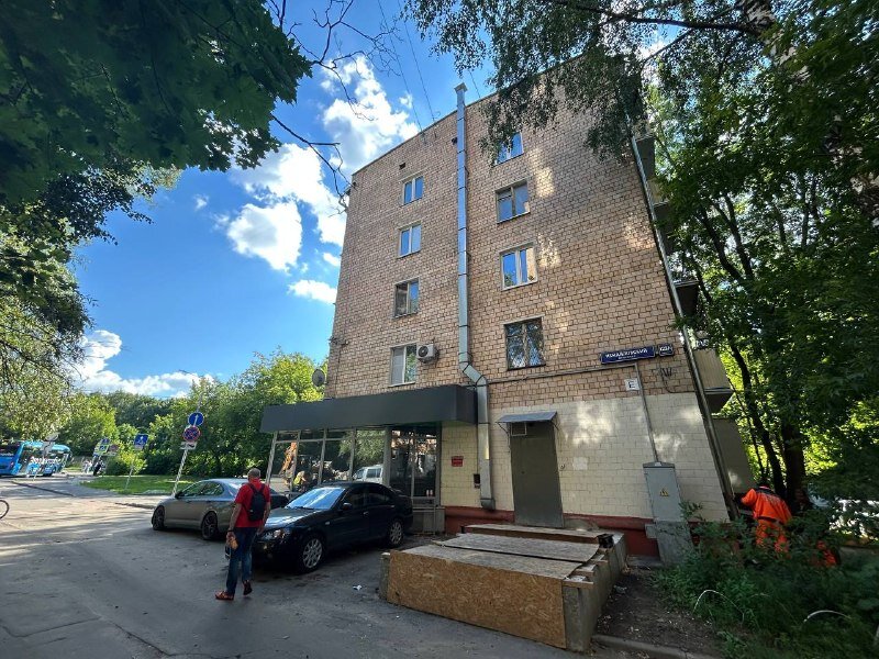 Продажа помещения с магазином, окупаемость 9 лет.