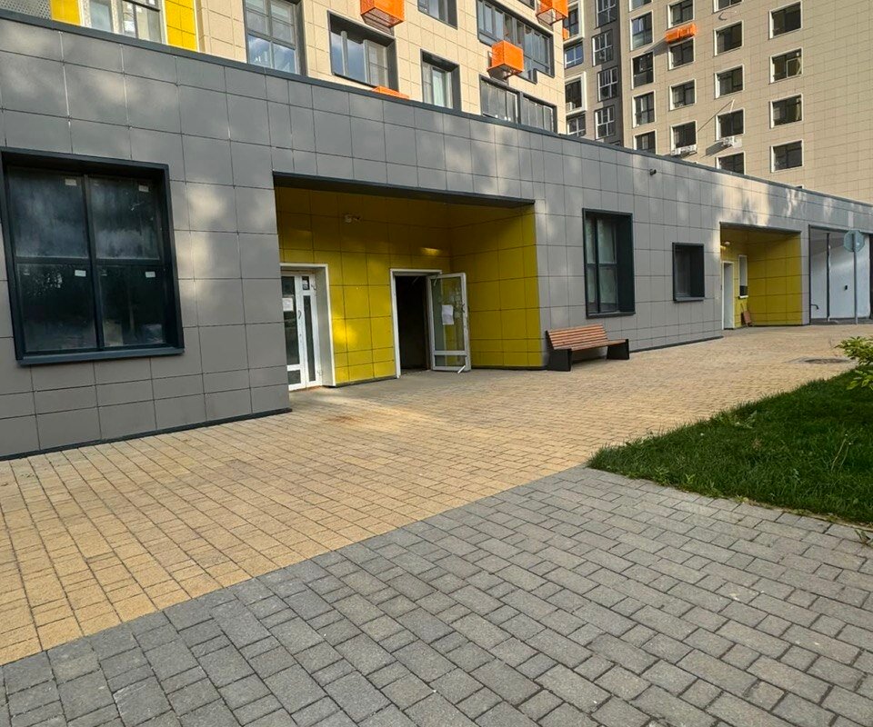 Продажа торгового помещения в новом доме в Орехово