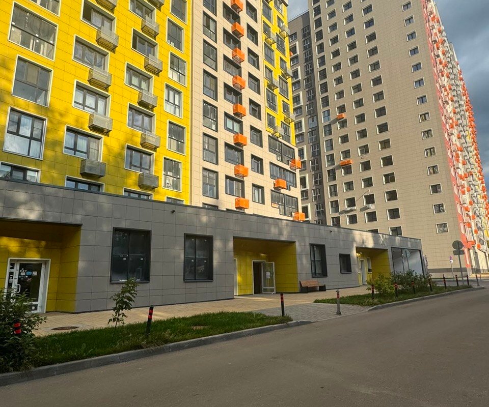 Продажа торгового помещения в новом доме в Орехово