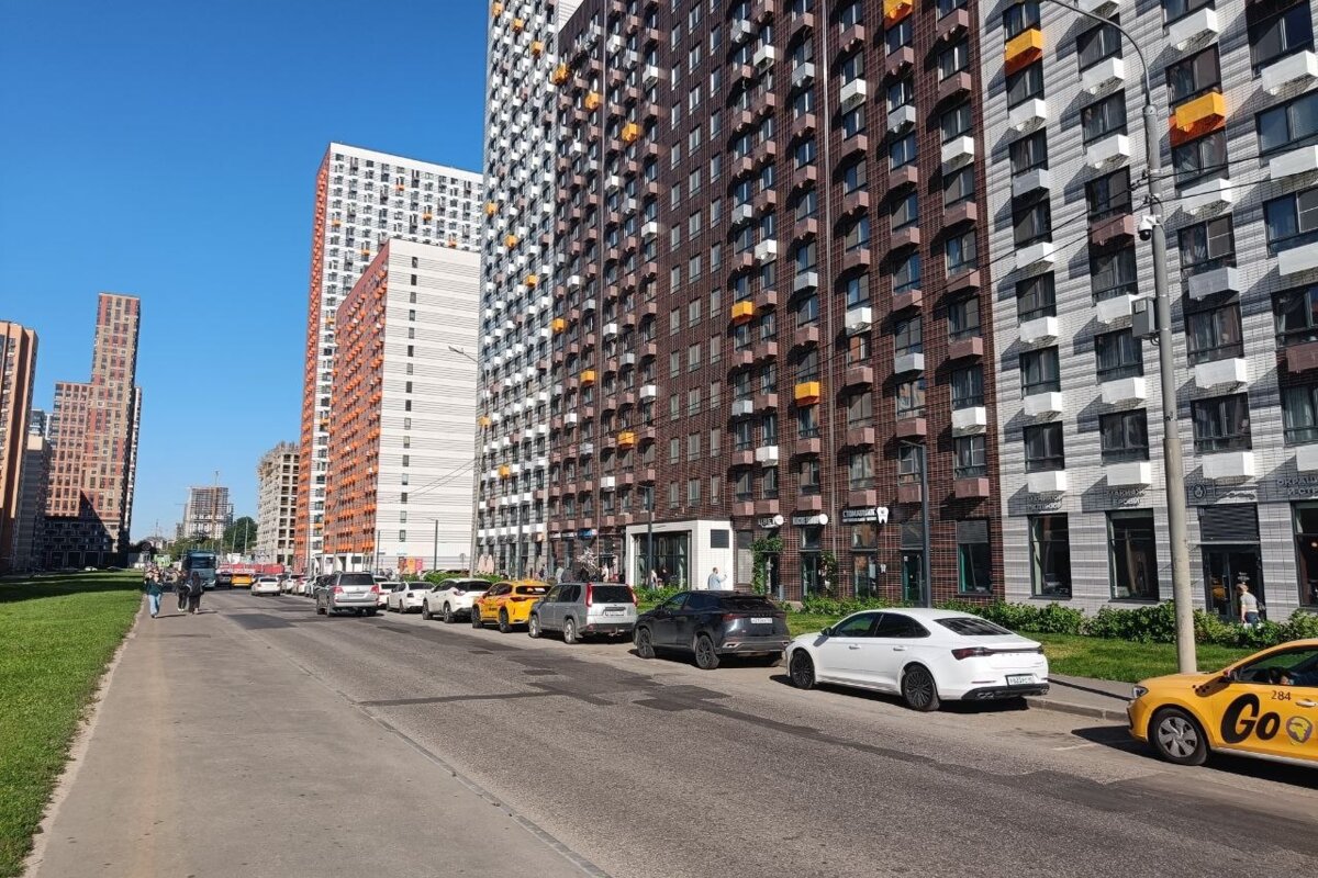 Аренда торгового помещения в ЖК "Амурский парк" 