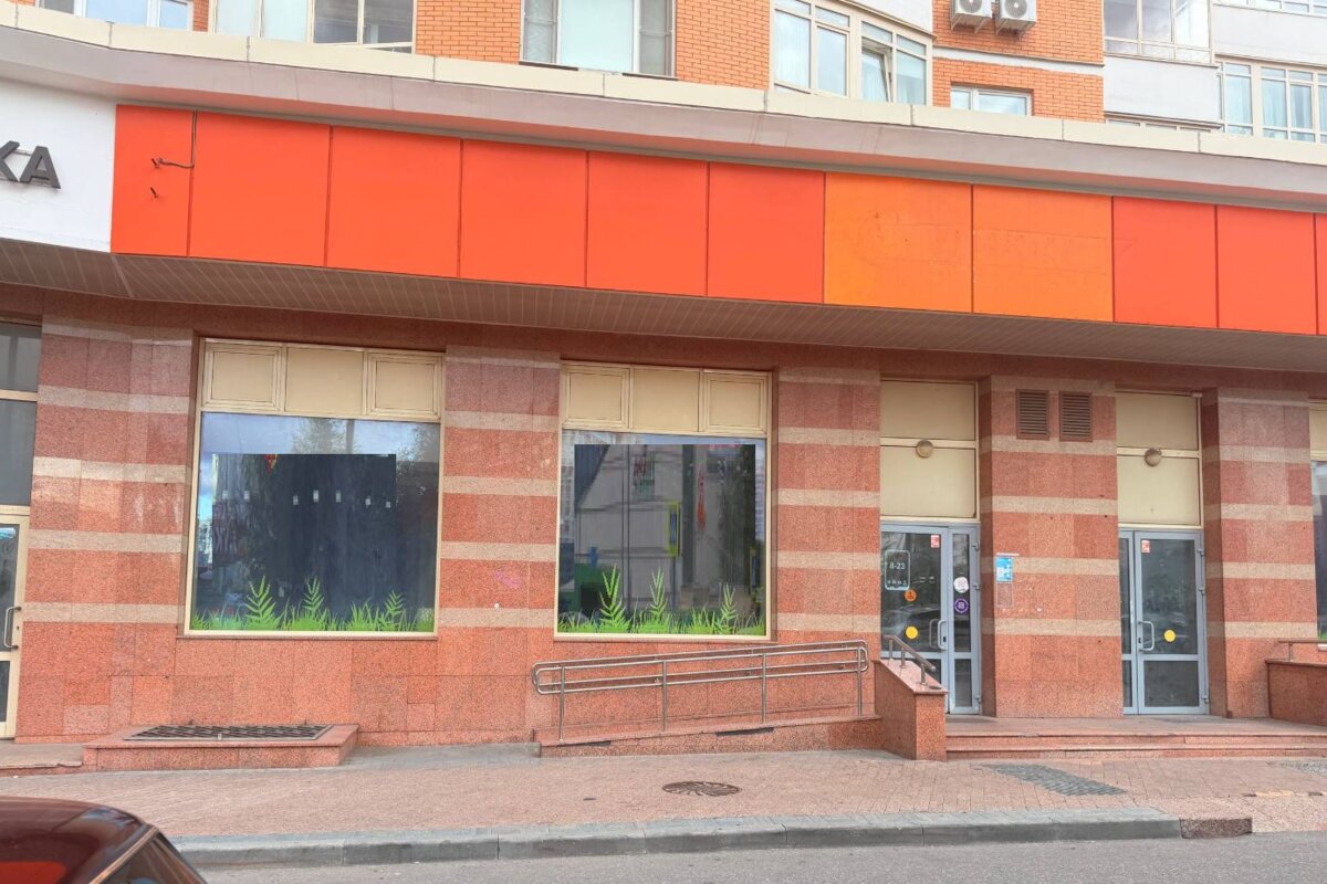 Аренда торгового помещения у метро Раменки