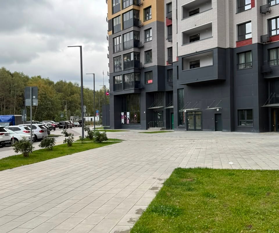 Продажа торгового помещения в ЖК "Датский квартал" 