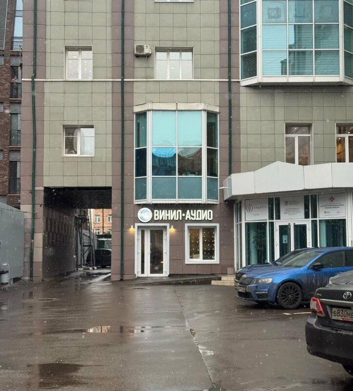 Продажа торгового помещения с арендатором на Новослободской