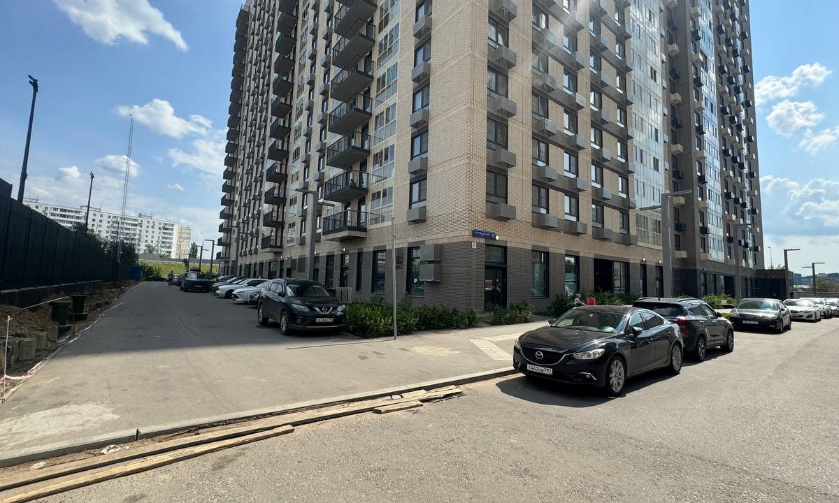 Аренда торгового помещения в новом доме
