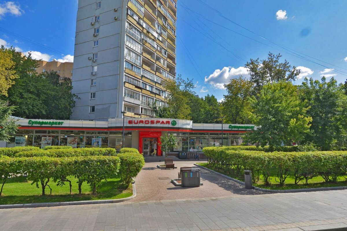 Продажа помещения с магазином  "Eurospar" на Бауманской