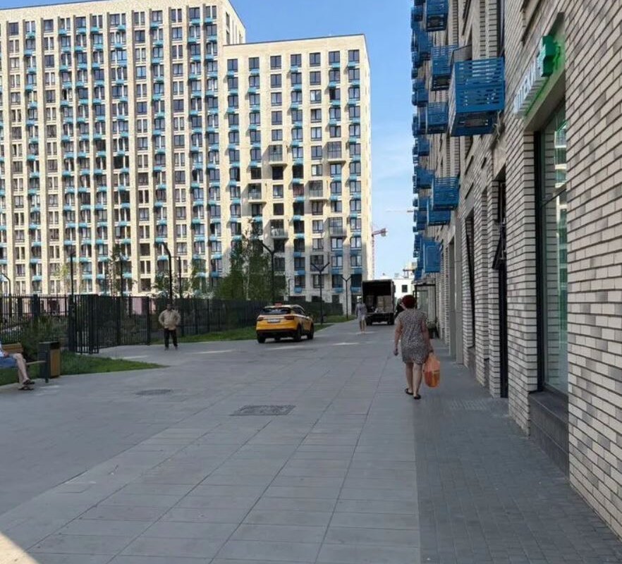 Продажа торгового помещения в ЖК "Квартал Ивакино"