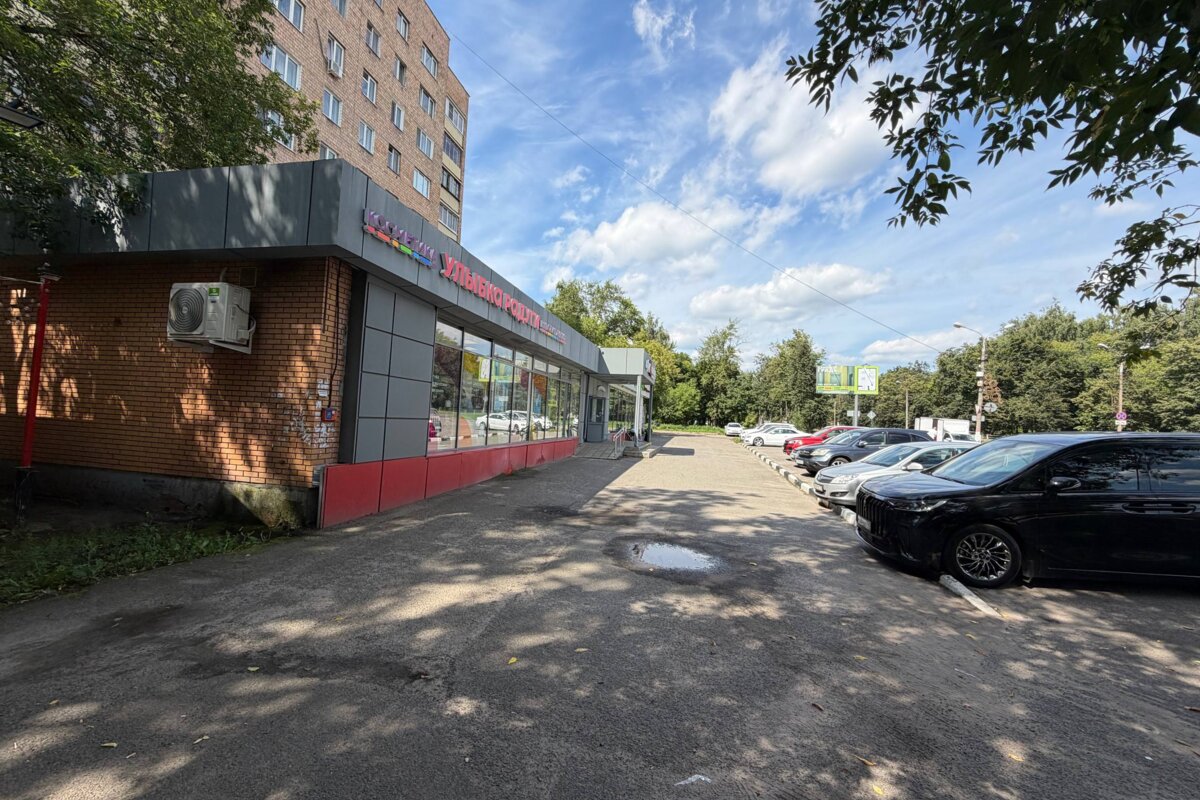 Продажа помещения с арендатором Улыбка Радуги