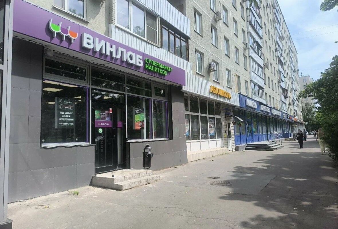 Продажа помещения с арендаторами у м. Сходненская
