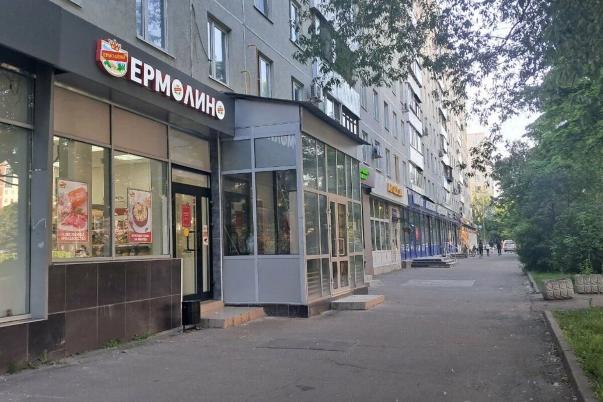 Продажа помещения с арендаторами у м. Сходненская