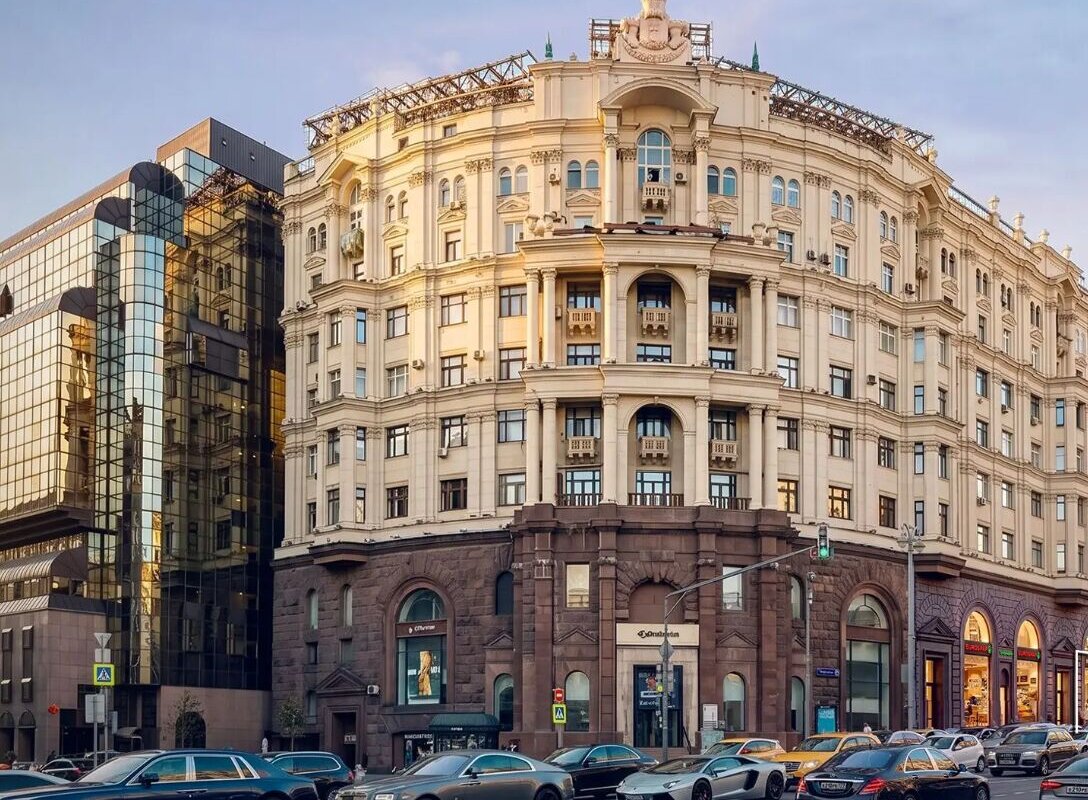 Продажа торгового помещения на первой линии Тверской улицы