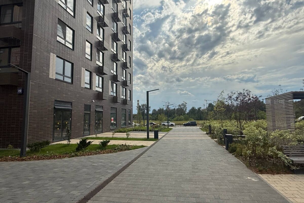 Продажа торгового помещения в ЖК "Ильинские луга" 
