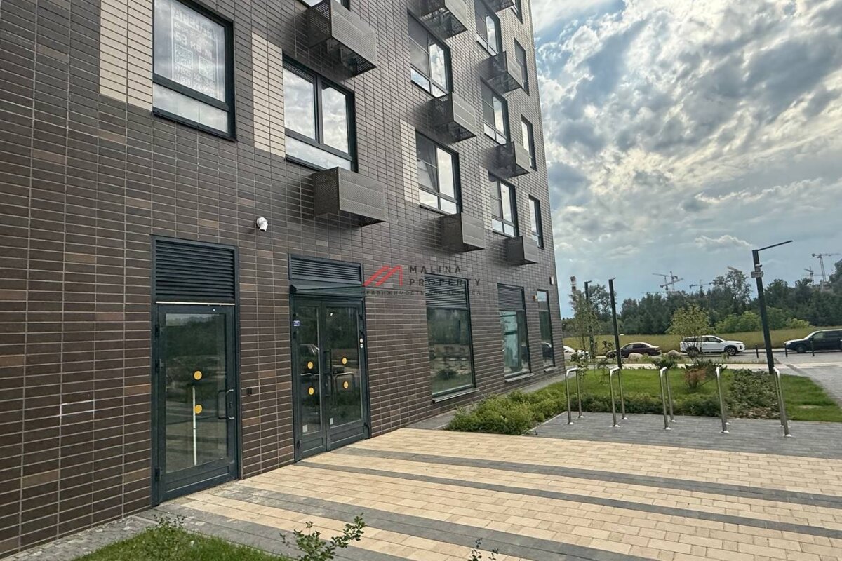 Продажа торгового помещения в ЖК "Ильинские луга" 